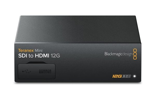 小型コンバーター　Blackmagic